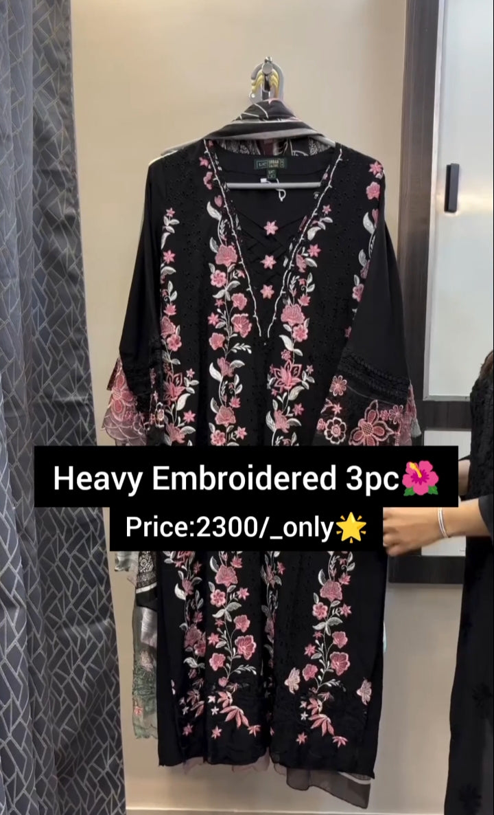 Heavy Embroidered 3pc 🌺